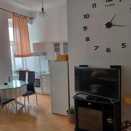 Apartmandamir Цриквеница