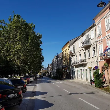 Apartmandamir Lejlighed