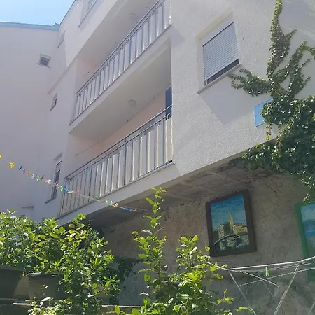 Apartmandamir *