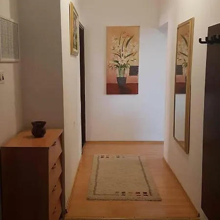 Apartmandamir *